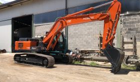 HITACHI EX 210